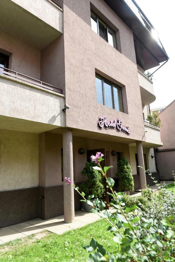 Hotel Gema Brašov Exteriér fotografie