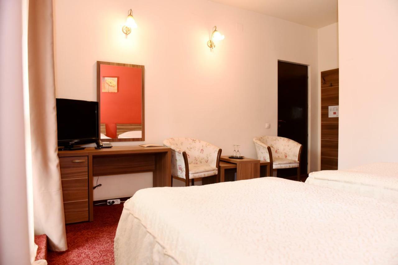 Hotel Gema Brašov Exteriér fotografie